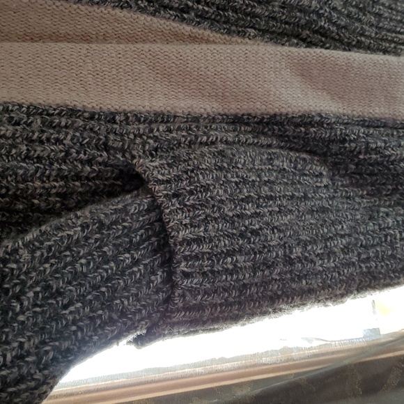 🍁🌲Rare Roots Toggle Cardigan - Picture 4 of 12